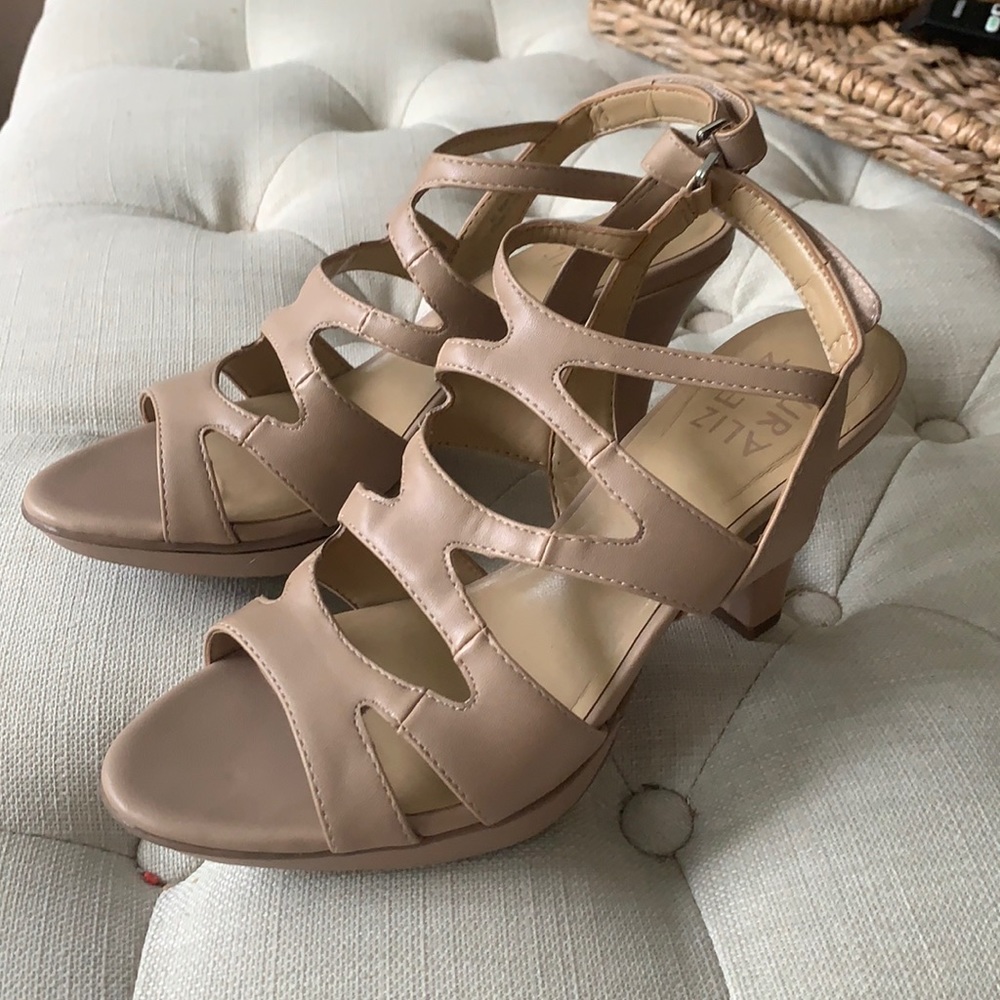 Heels!
